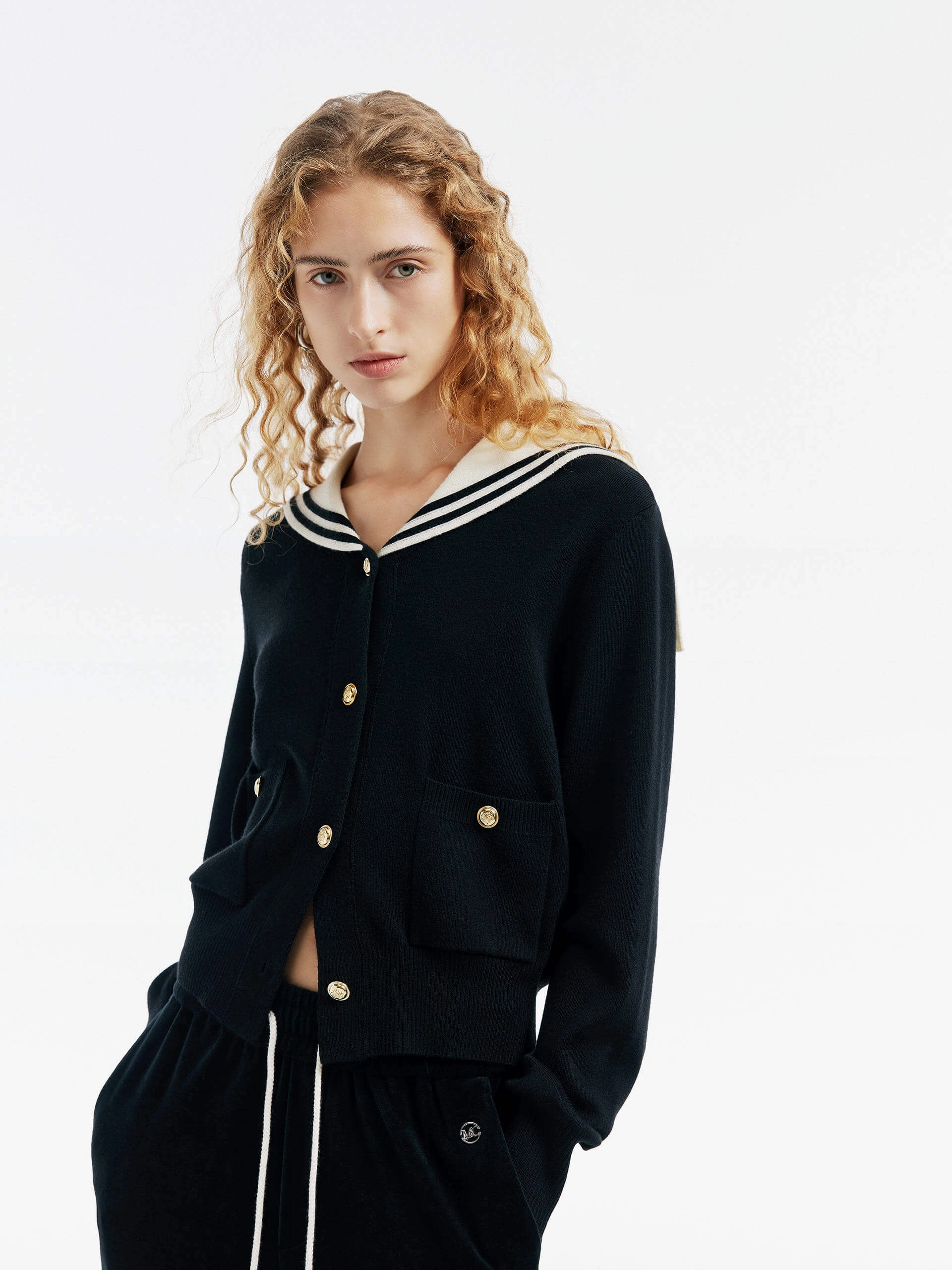 Airflow Optimized Weave Hidden Storage Pocket Navy Collar Knit Cardigan