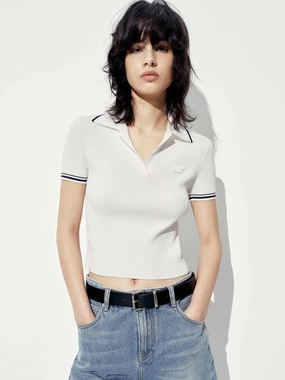 V-neck Embroidered Top Fleece Pullover