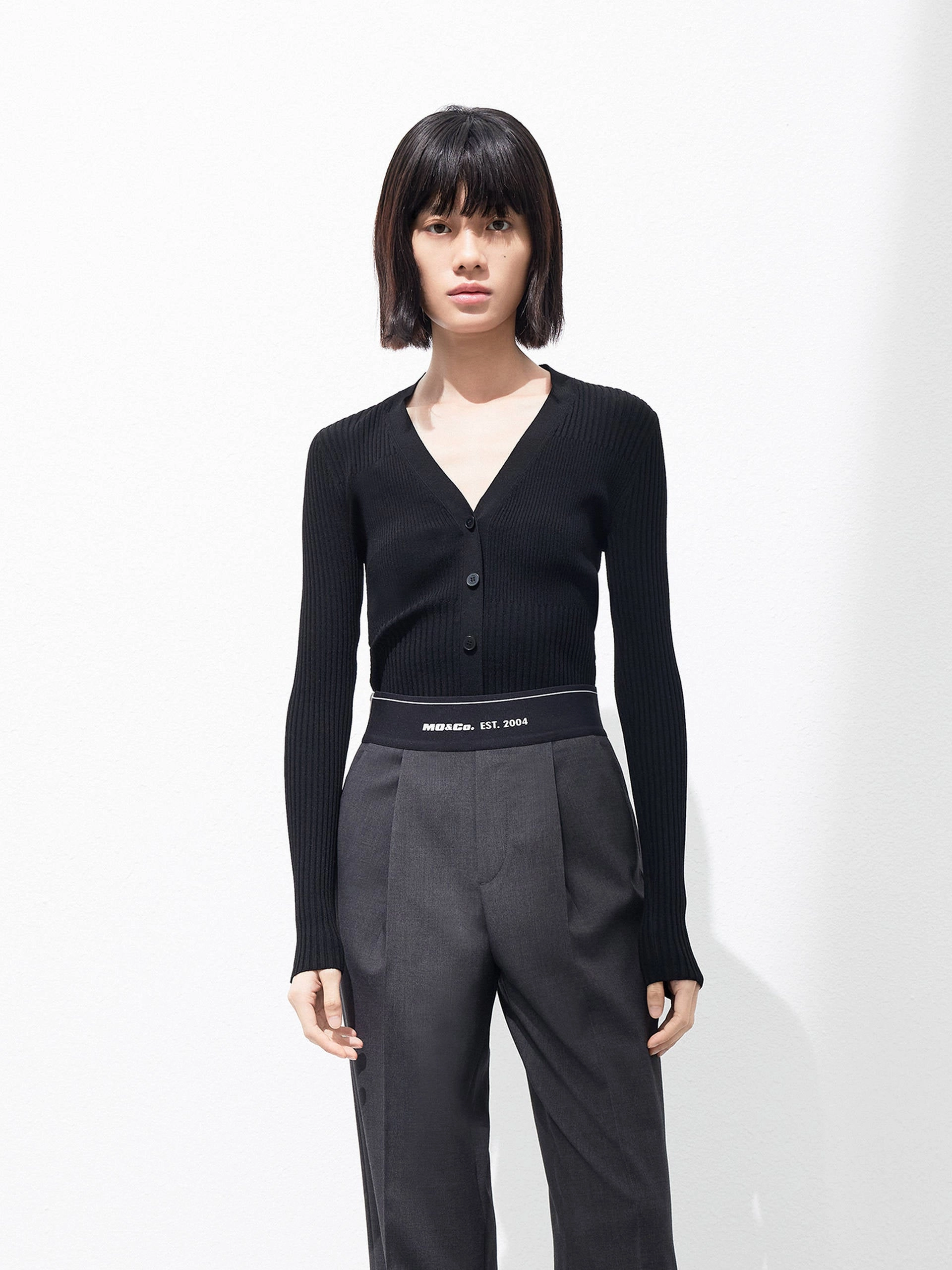 AntiStaticTreatment V Neck Ribbed Knit Top