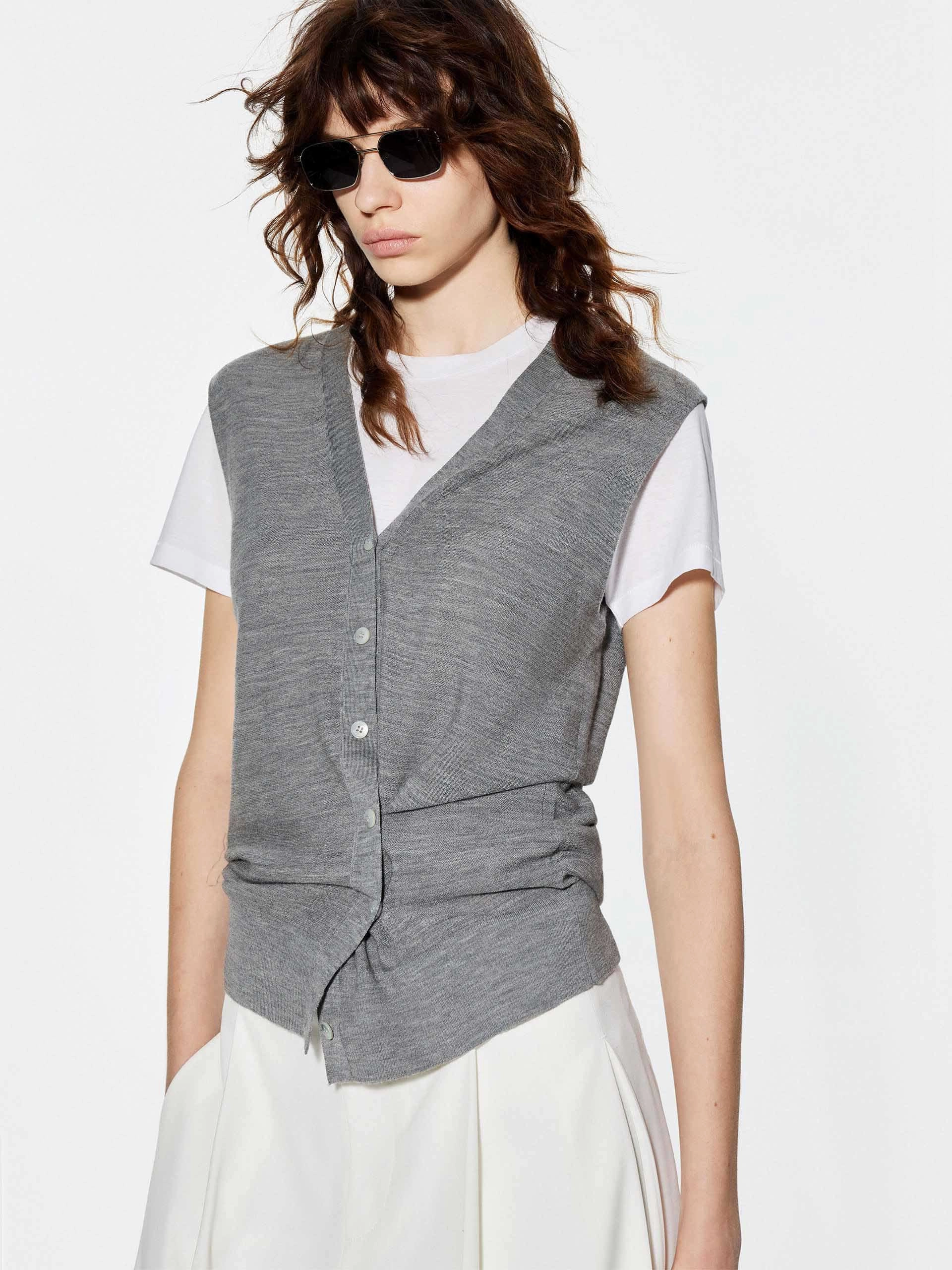 Classic Crew Neck Low Profile Zipper Closure V-neck Wool Knitted Cardigan