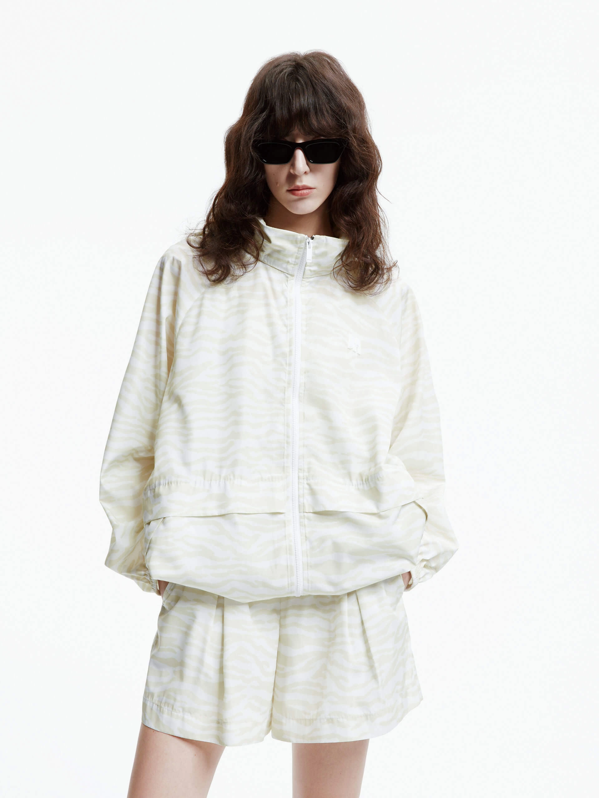 Drawstring Hem Hood Jacket Lightweight Construction 360?? Visibility