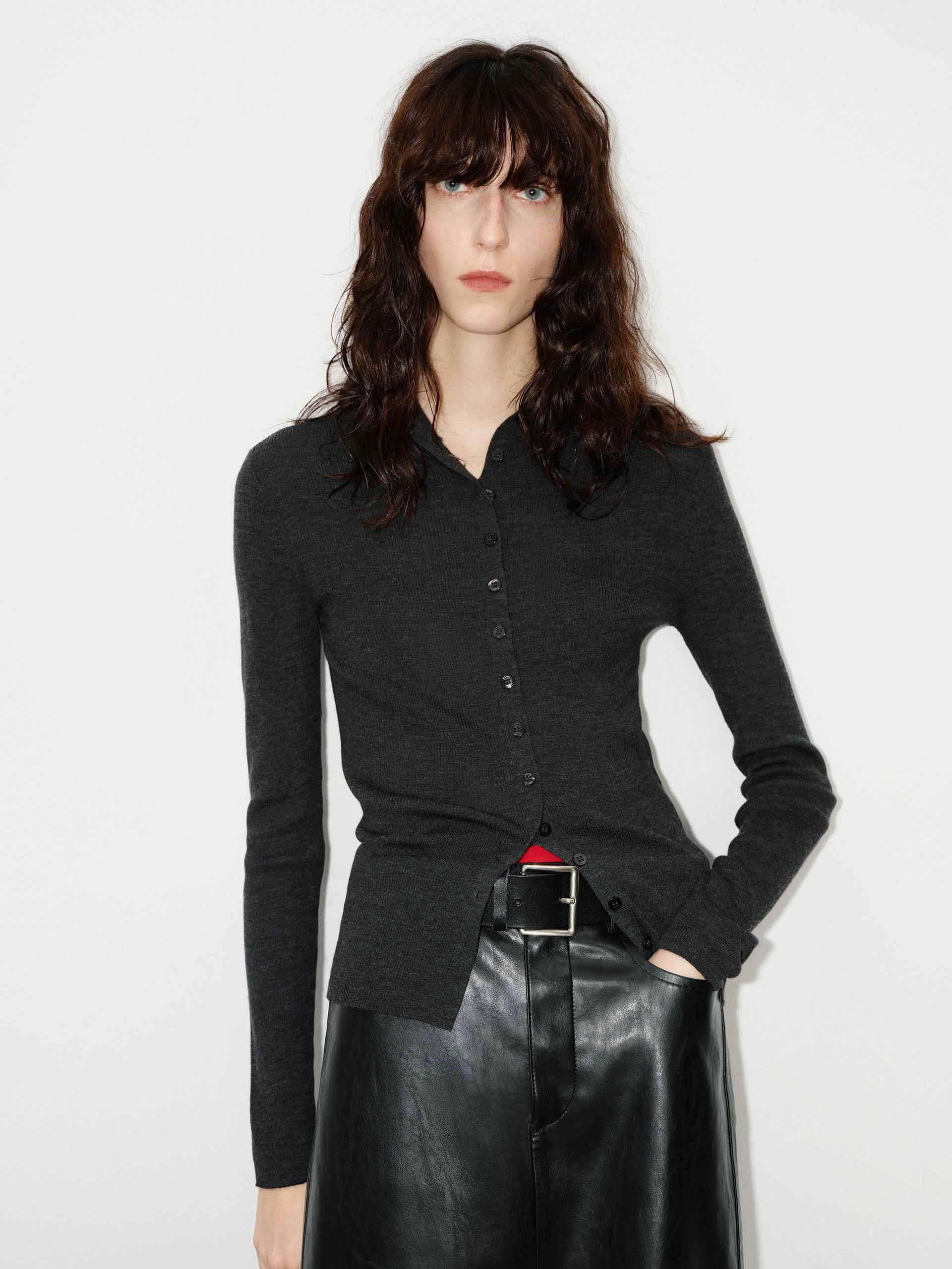 Faux Placket Slim Knit top Thermal Insulation Tech