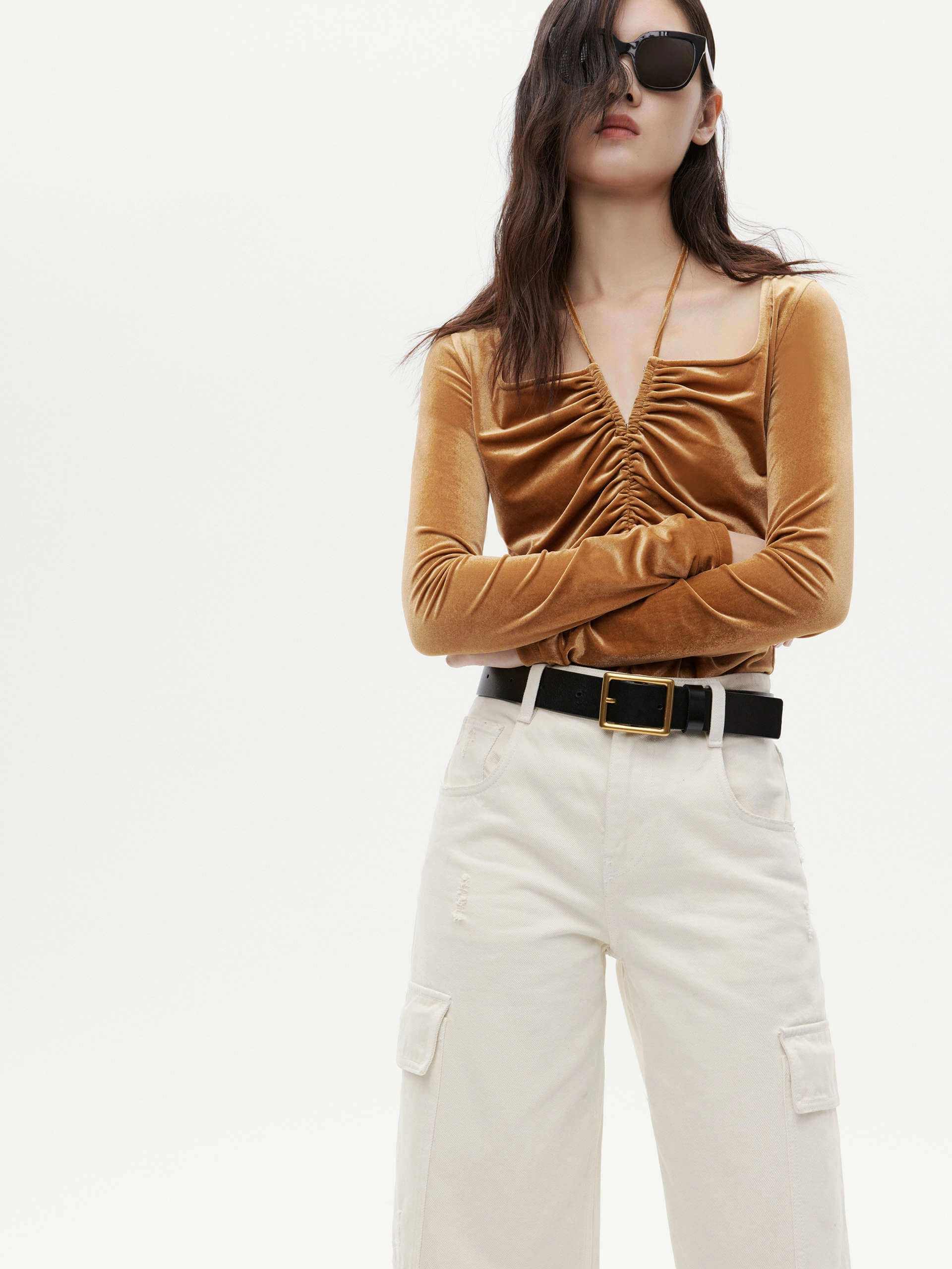 Square Collar Pleated Top Flexible Shoulder Gusset