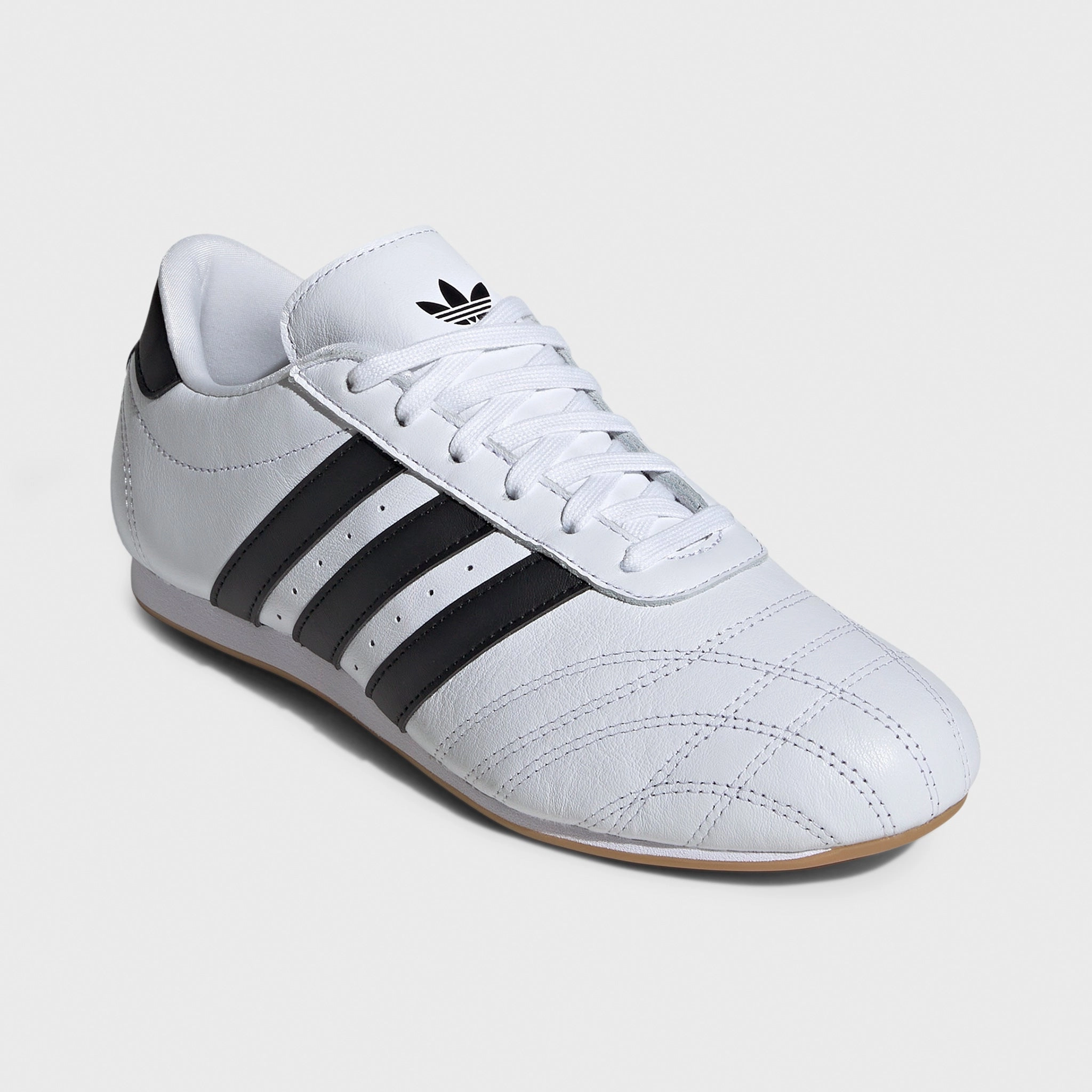 Simple Outline Narrow Fit adidas Women's Taekwondo Lace White / Black - Gum