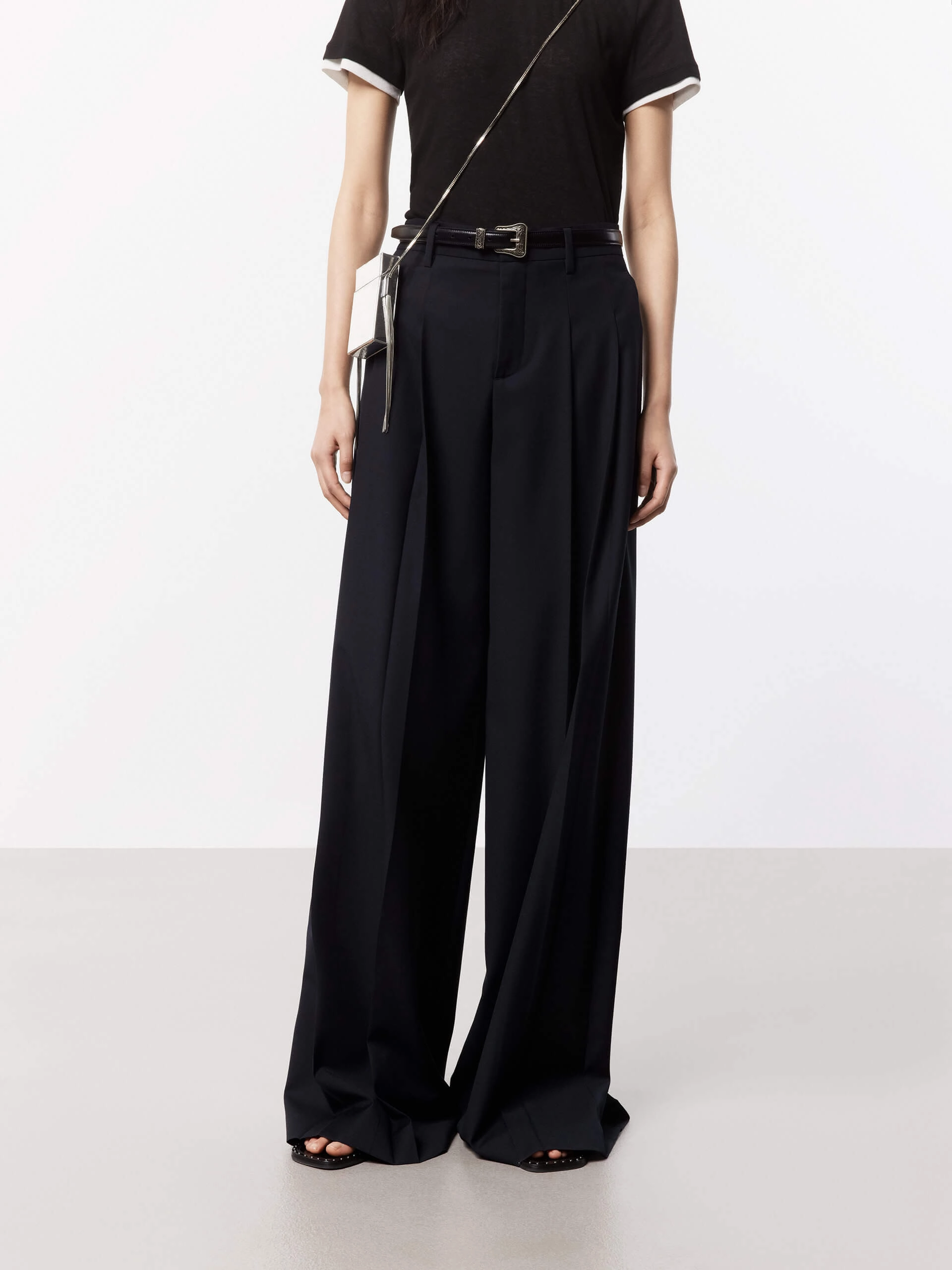 Polyester fabric Relaxed fit wear Wide Leg Pleated Pants