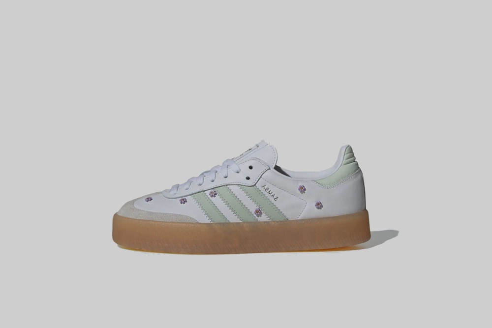 EcoFriendly Women's adidas Sambae 'Cloud White and Linen Green'
