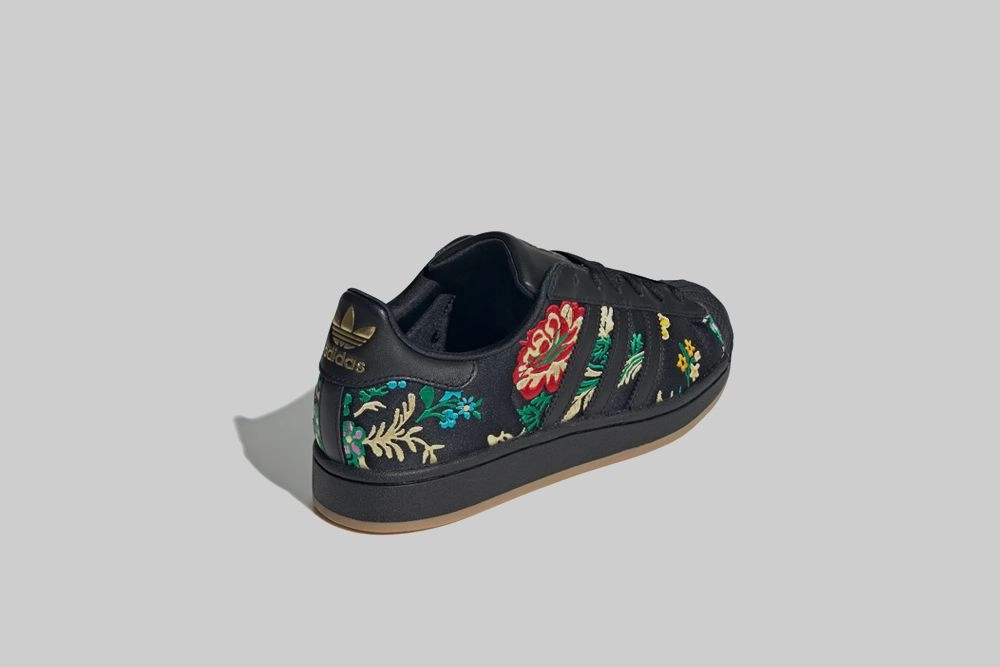 Go Mode Women's adidas Superstar II 'Floral Embroidery'