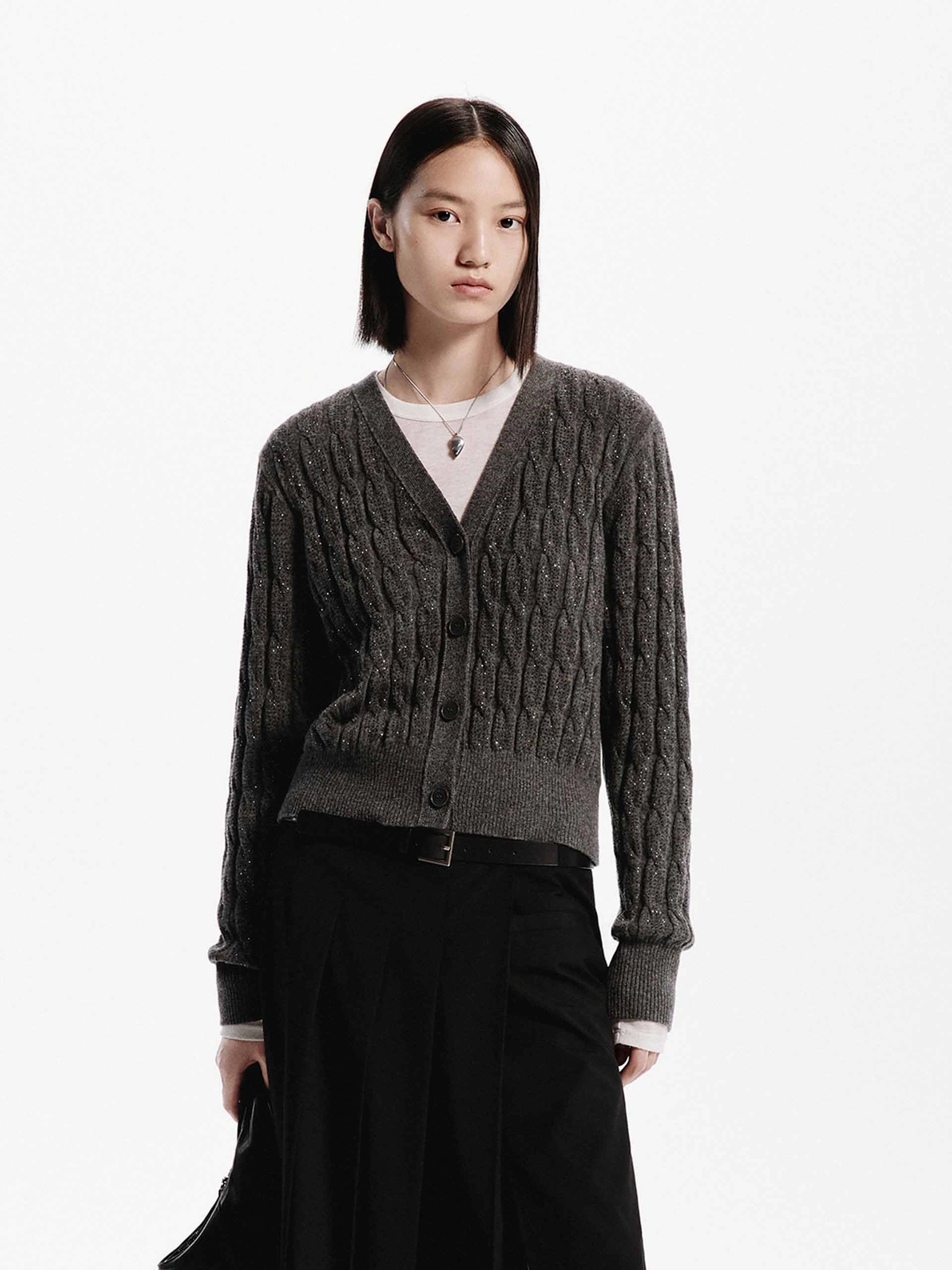 Wool Cable Knit Cardigan ColorfastMaterial VNeckReinforcement