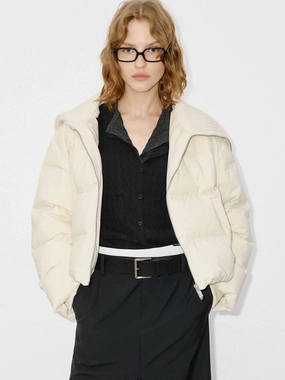 Wool Collar Cropped Down Jacket Low Profile Fastening Hypoallergenic Fabric Blend