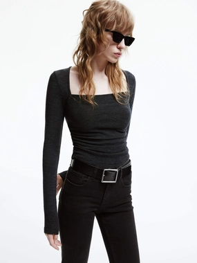 Wool Square Neck Knit Top TaglessCollar
