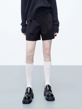 Versatile Design Wool Tailored Shorts
