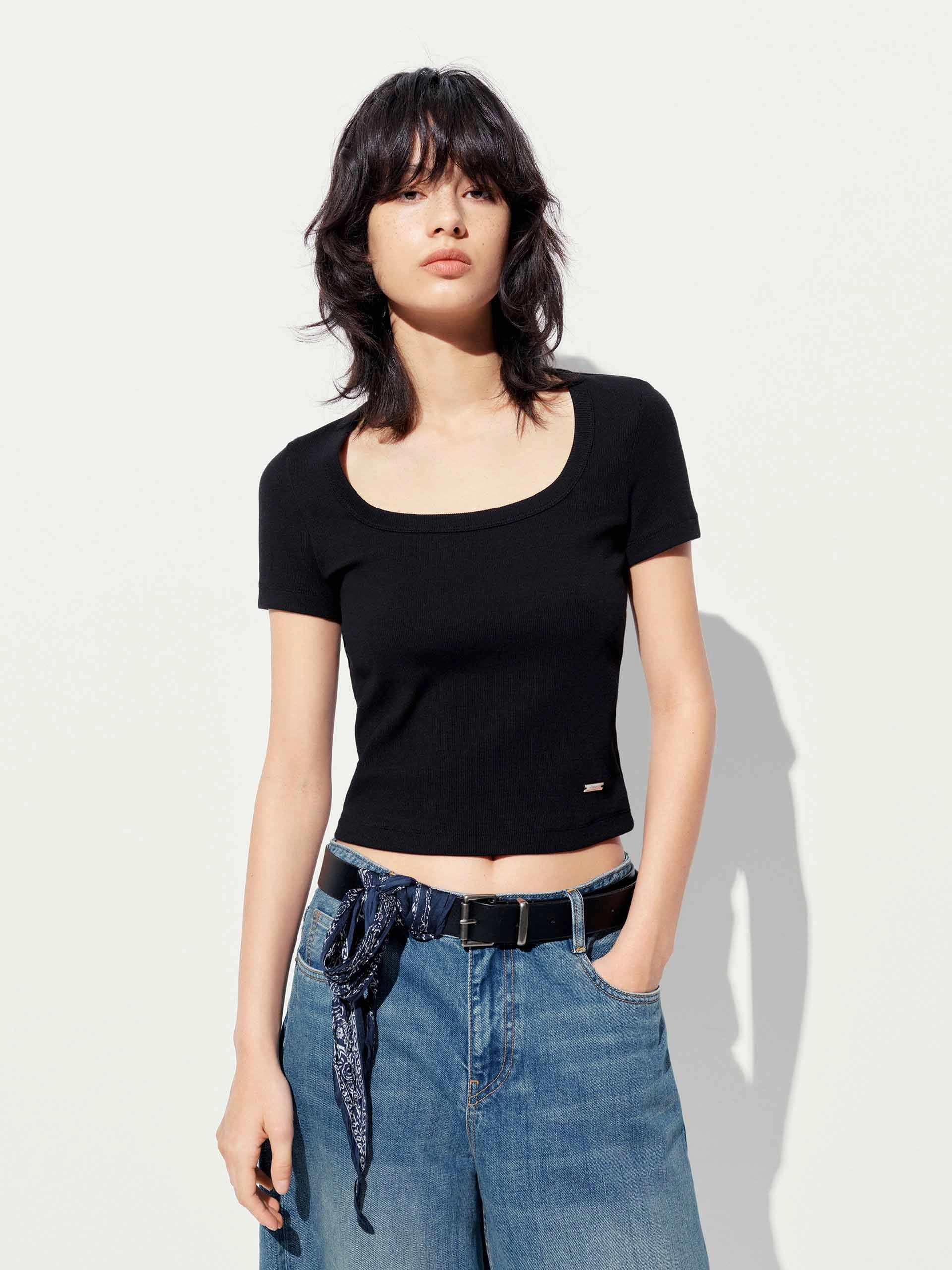 Slim Fit Square Collar T-shirt spring fashion Soft and Flexible