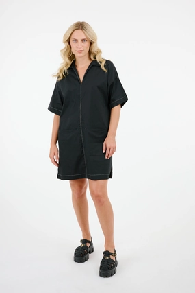 Zo Dress Subtle Details